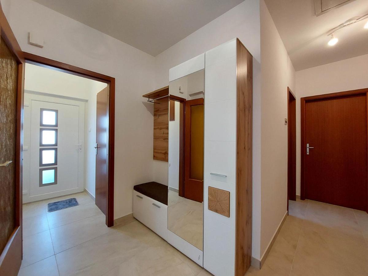 Apartment Neda Punat Exterior foto